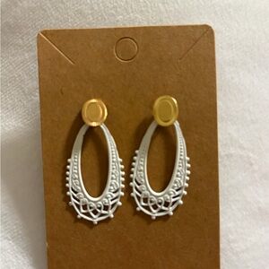 Boho chic Gold and White Earrings